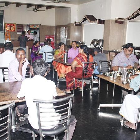 Sivamurugan Hotel Kumbakonam Esterno foto