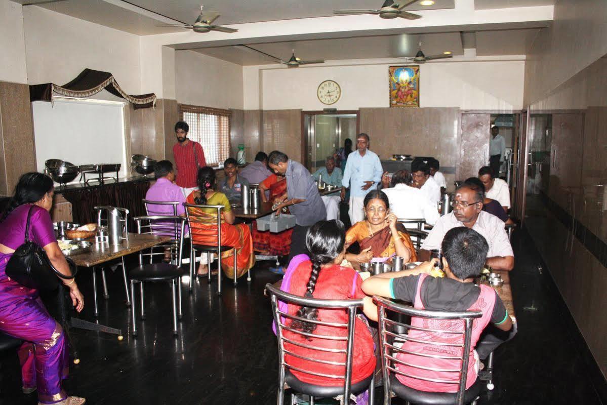 Sivamurugan Hotel Kumbakonam Esterno foto