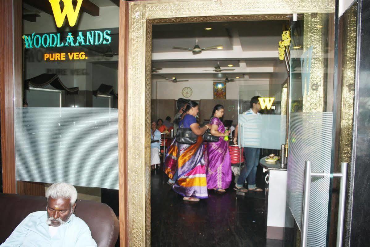 Sivamurugan Hotel Kumbakonam Esterno foto