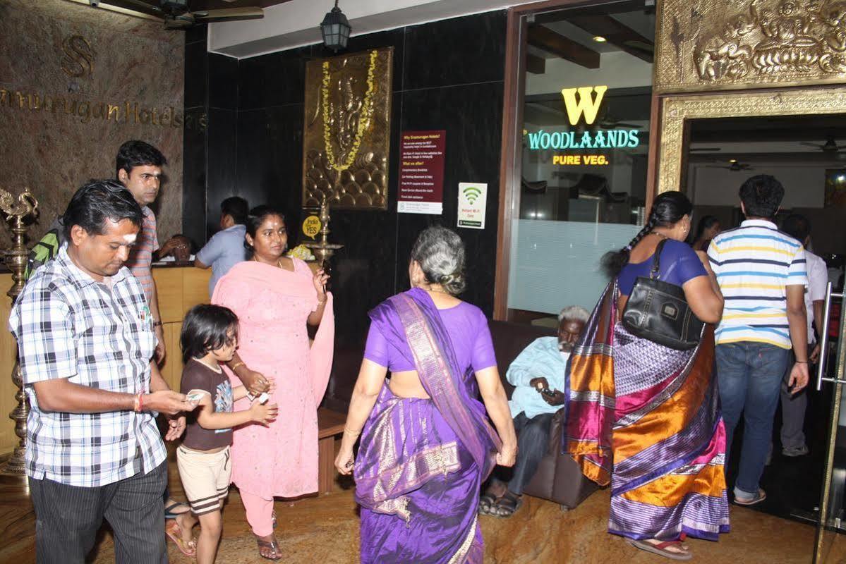 Sivamurugan Hotel Kumbakonam Esterno foto